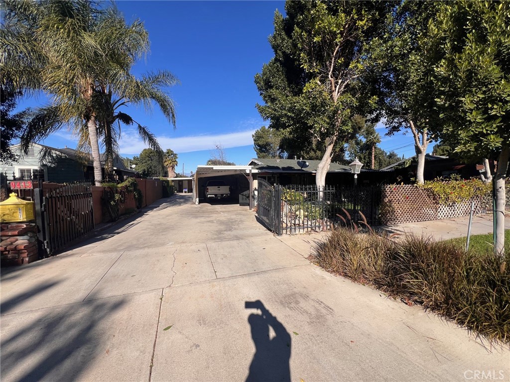 9413 Garfield Street Riverside, CA 92503 - Photo 4 of 5 a view of outdoor space with seating area