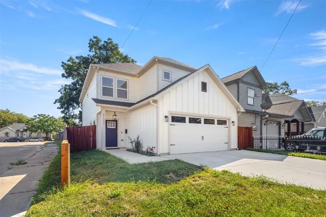 $4,300 | 3122 Chihuahua Avenue, Dallas, TX 75212