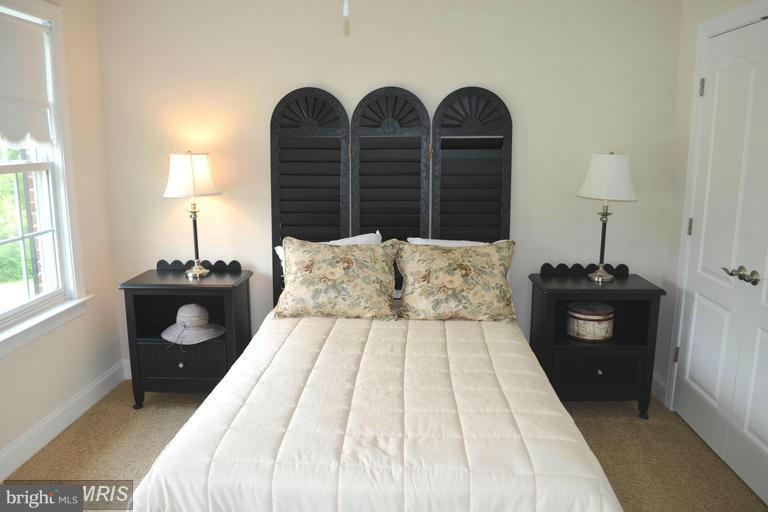 13604 Hidden Creek Road Manassas, VA 20112 - Photo 12 of 17 3rd Bedroom