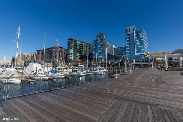 $590,000 | 355 I Street Southwest, Unit 501, Washington, DC 20024