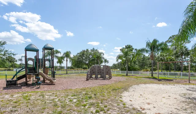 a view of a tennis court