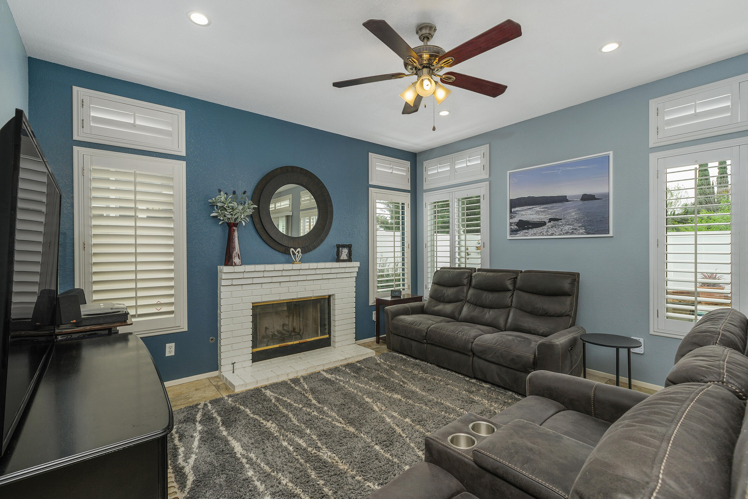 8771 Kentville Street Riverside, CA 92508 - Photo 11 of 37 11_12052917_187498_187498-EI-111