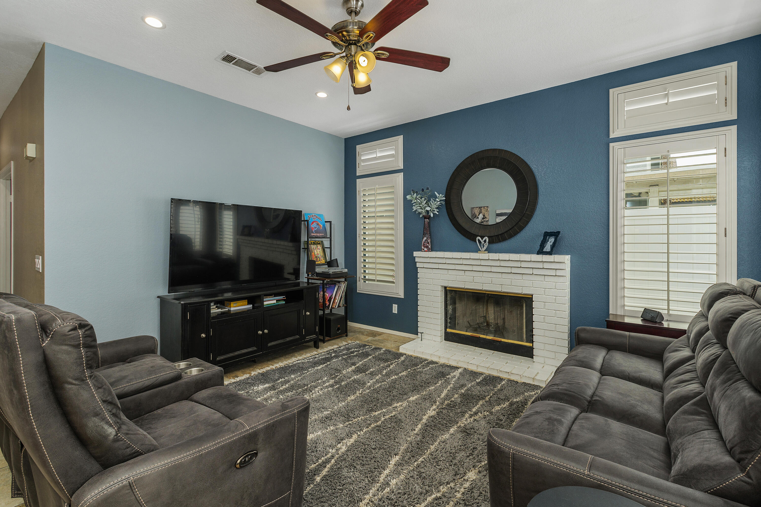 8771 Kentville Street Riverside, CA 92508 - Photo 12 of 37 13_12052919_187498_187498-EI-113