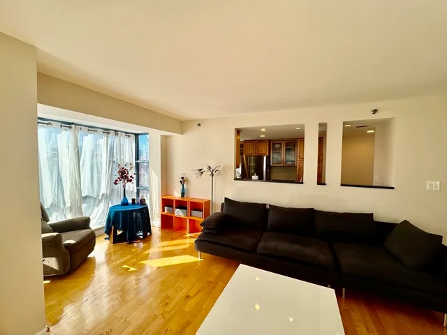 $1,099,000 | 170 Tremont Street, Unit 1604, Boston, MA 02111