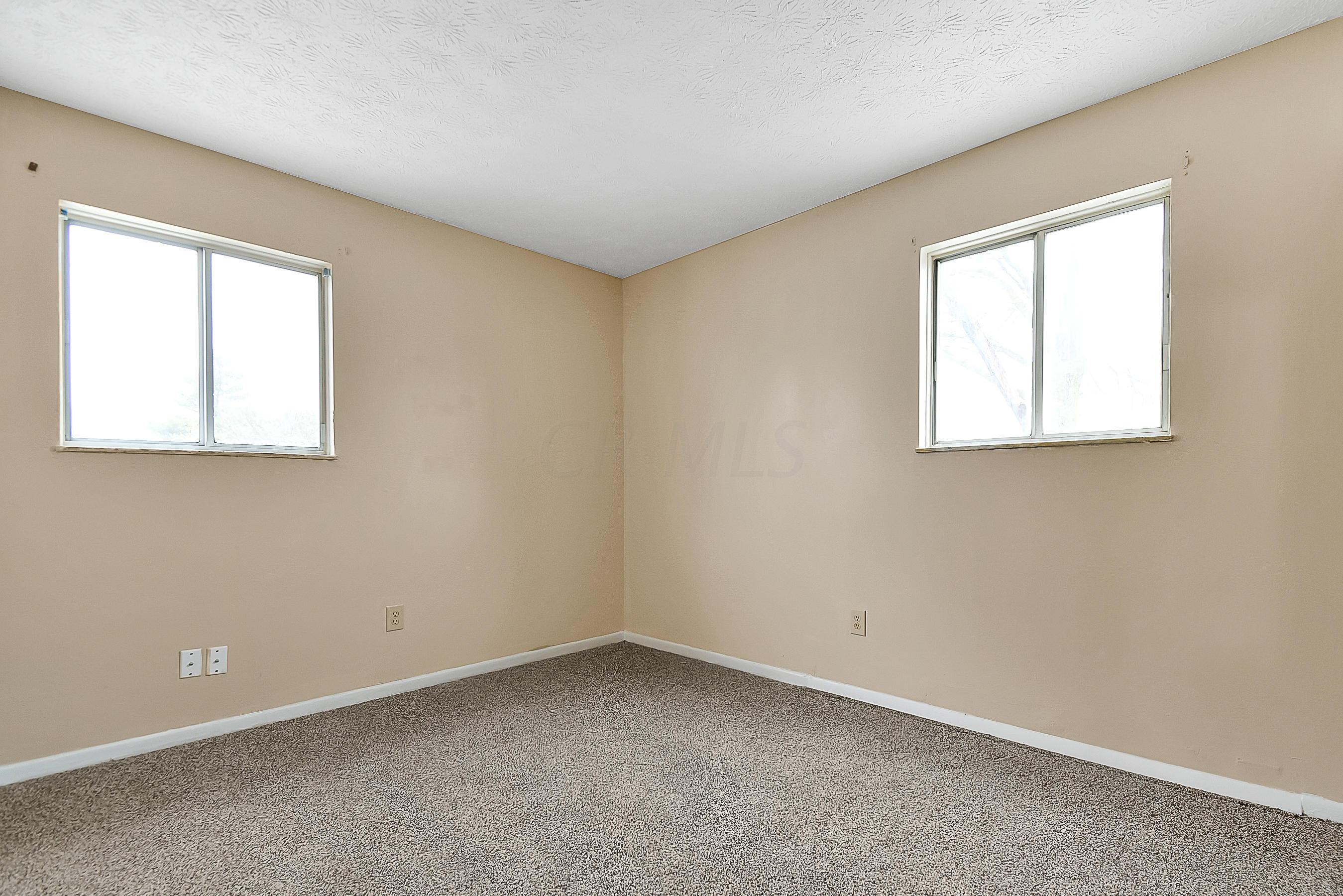 5322 Summit Road Southwest Pataskala, OH 43062 - Photo 17 of 29 Gallery Image 17