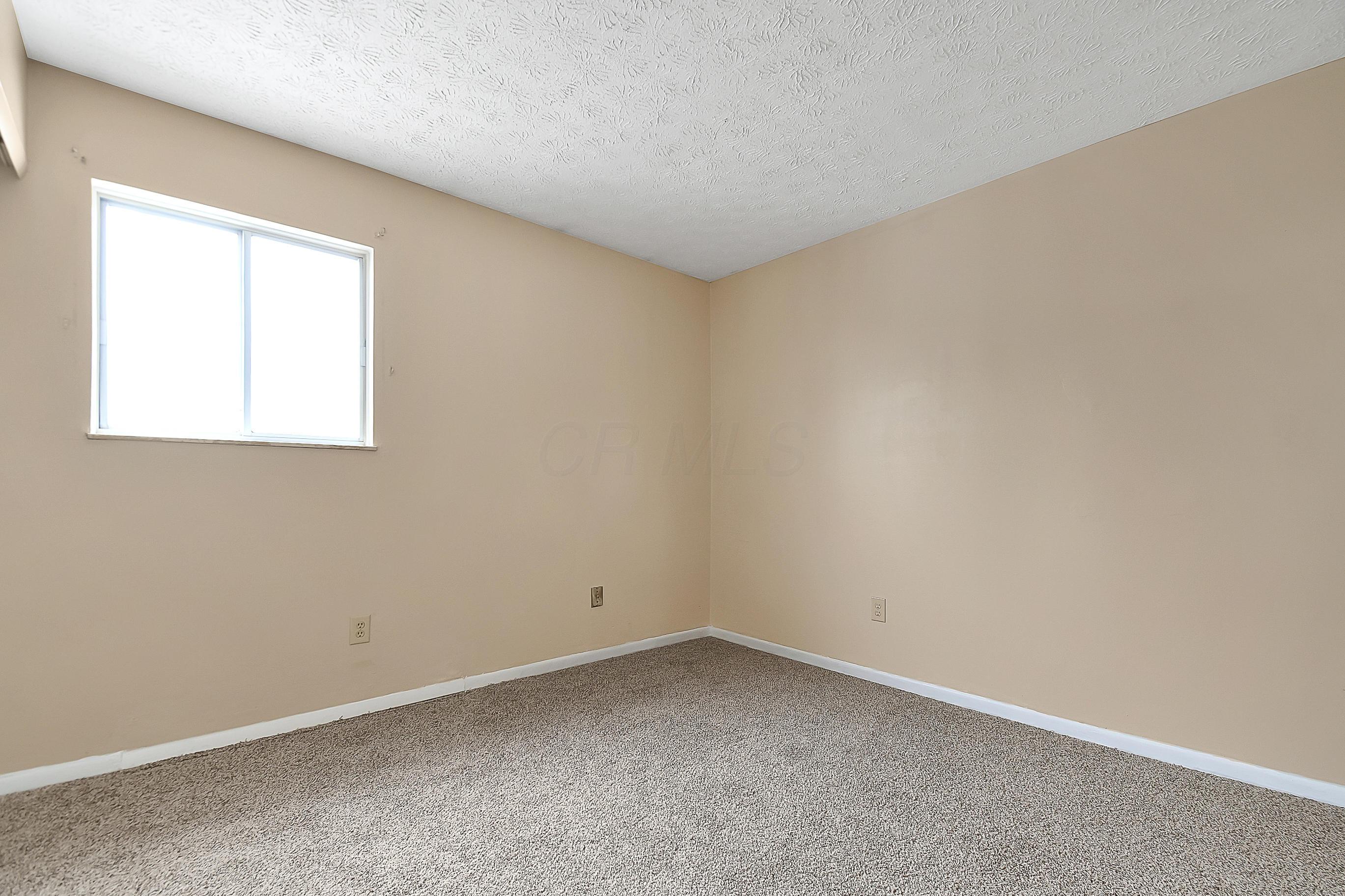 5322 Summit Road Southwest Pataskala, OH 43062 - Photo 19 of 29 Gallery Image 19