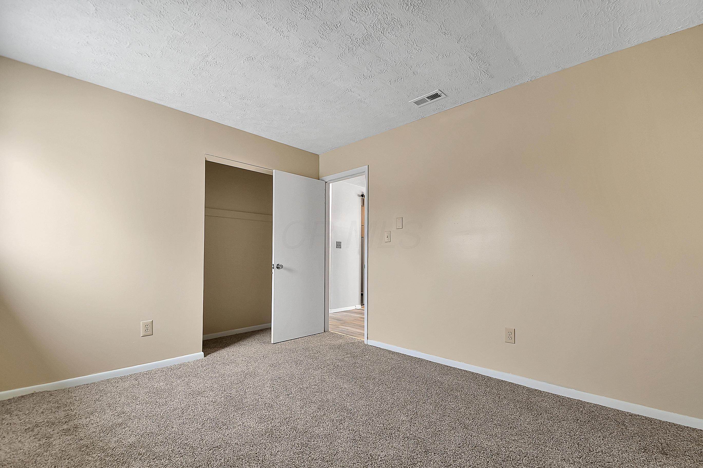 5322 Summit Road Southwest Pataskala, OH 43062 - Photo 22 of 29 Gallery Image 22