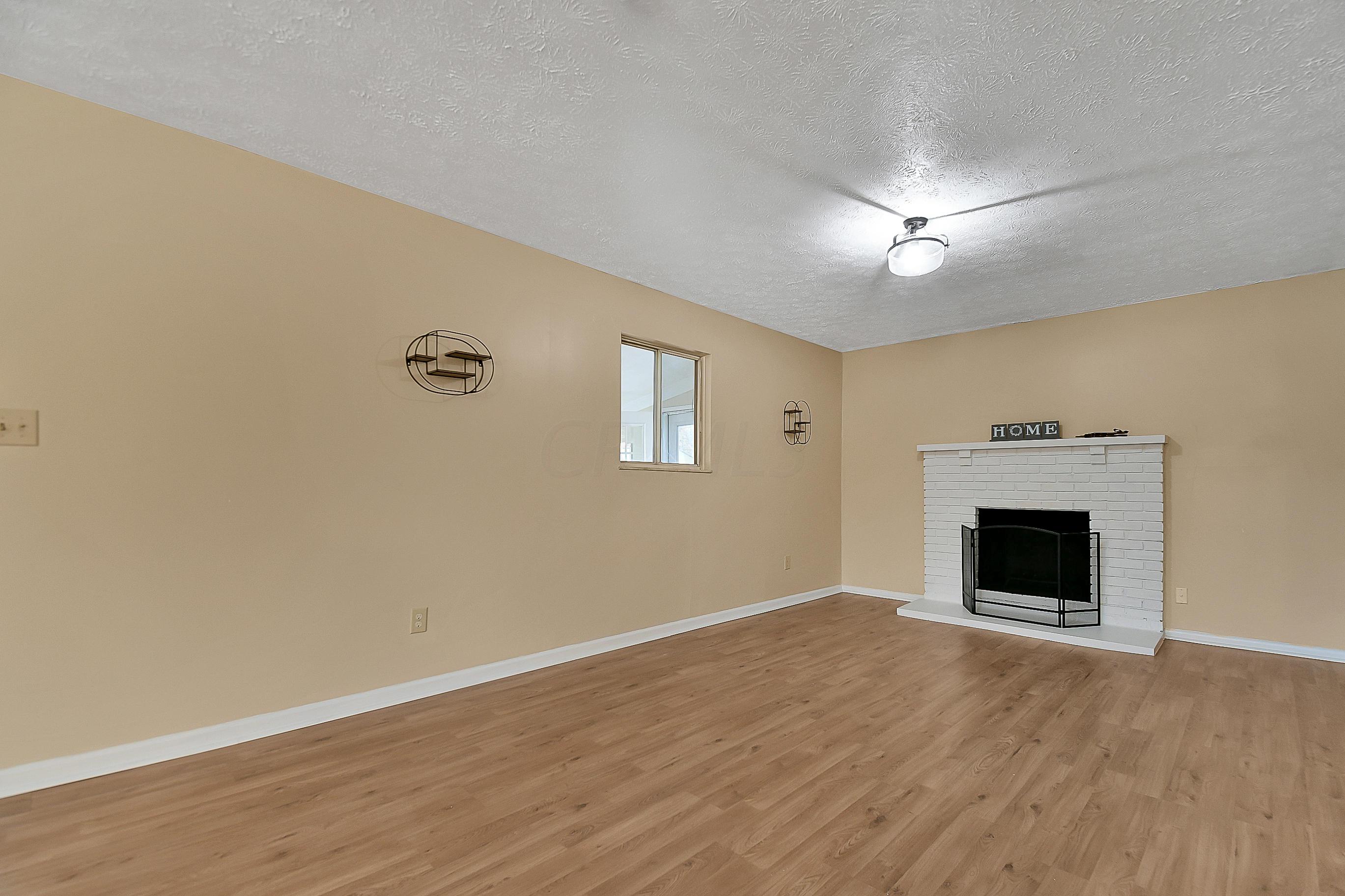 5322 Summit Road Southwest Pataskala, OH 43062 - Photo 9 of 29 Gallery Image 9