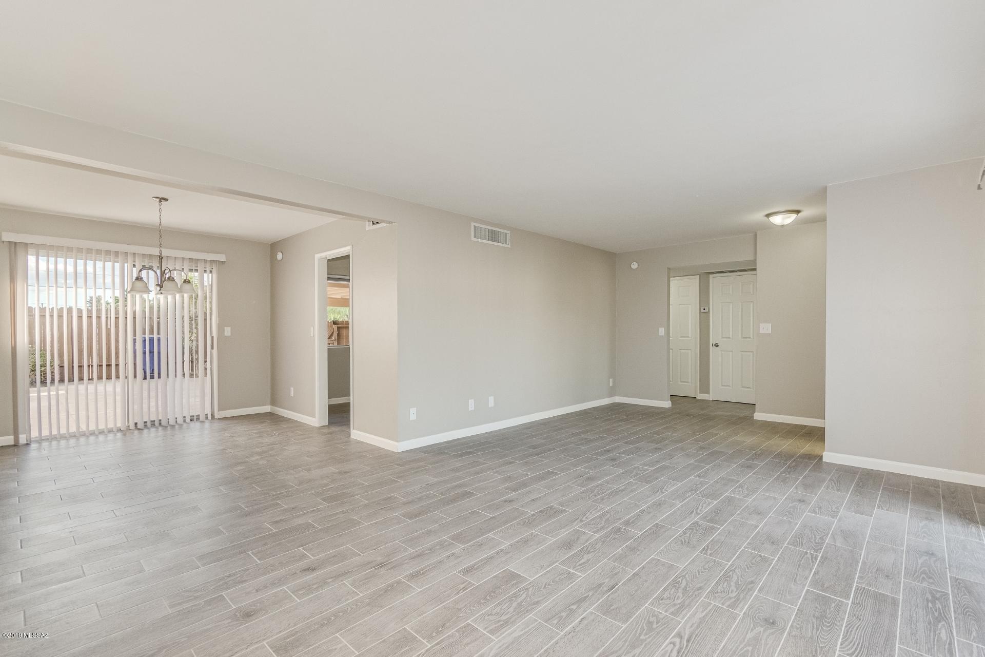 6535 East Golf Links Road Tucson, AZ 85730 - Photo 8 of 20