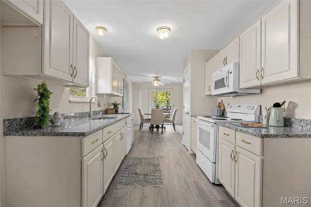 $289,900 | 6 Green Park Lane, O'Fallon, MO 63366