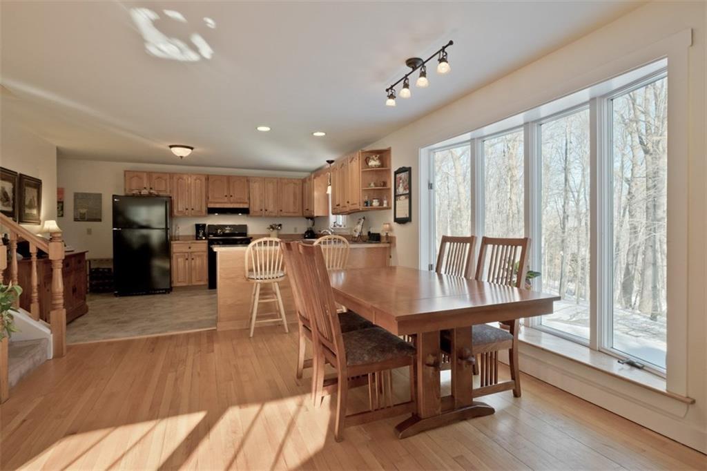 147 Mountain Road Falmouth, ME 04105 - Photo 9 of 35 Dining Area