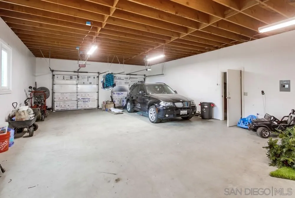 4499 Toyon Mountain Road Julian, CA 92036 - Photo 39 of 50 a view of a garage