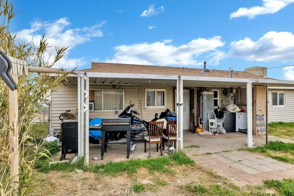 $189,999 | 241 North Helena Street, Ridgecrest, CA 93555