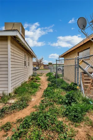 $189,999 | 241 North Helena Street, Ridgecrest, CA 93555