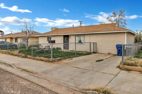 $189,999 | 241 North Helena Street, Ridgecrest, CA 93555