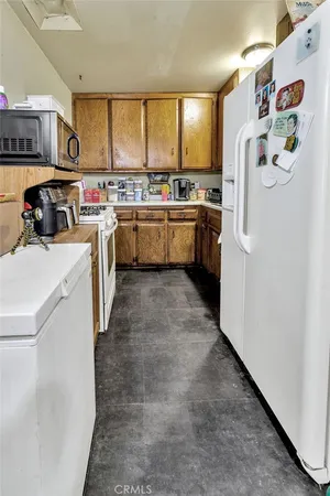 $189,999 | 241 North Helena Street, Ridgecrest, CA 93555