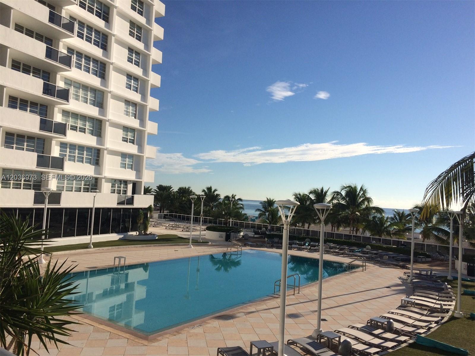 100 Lincoln Road, Unit 1001 Miami Beach, FL 33139 - Photo 32 of 47