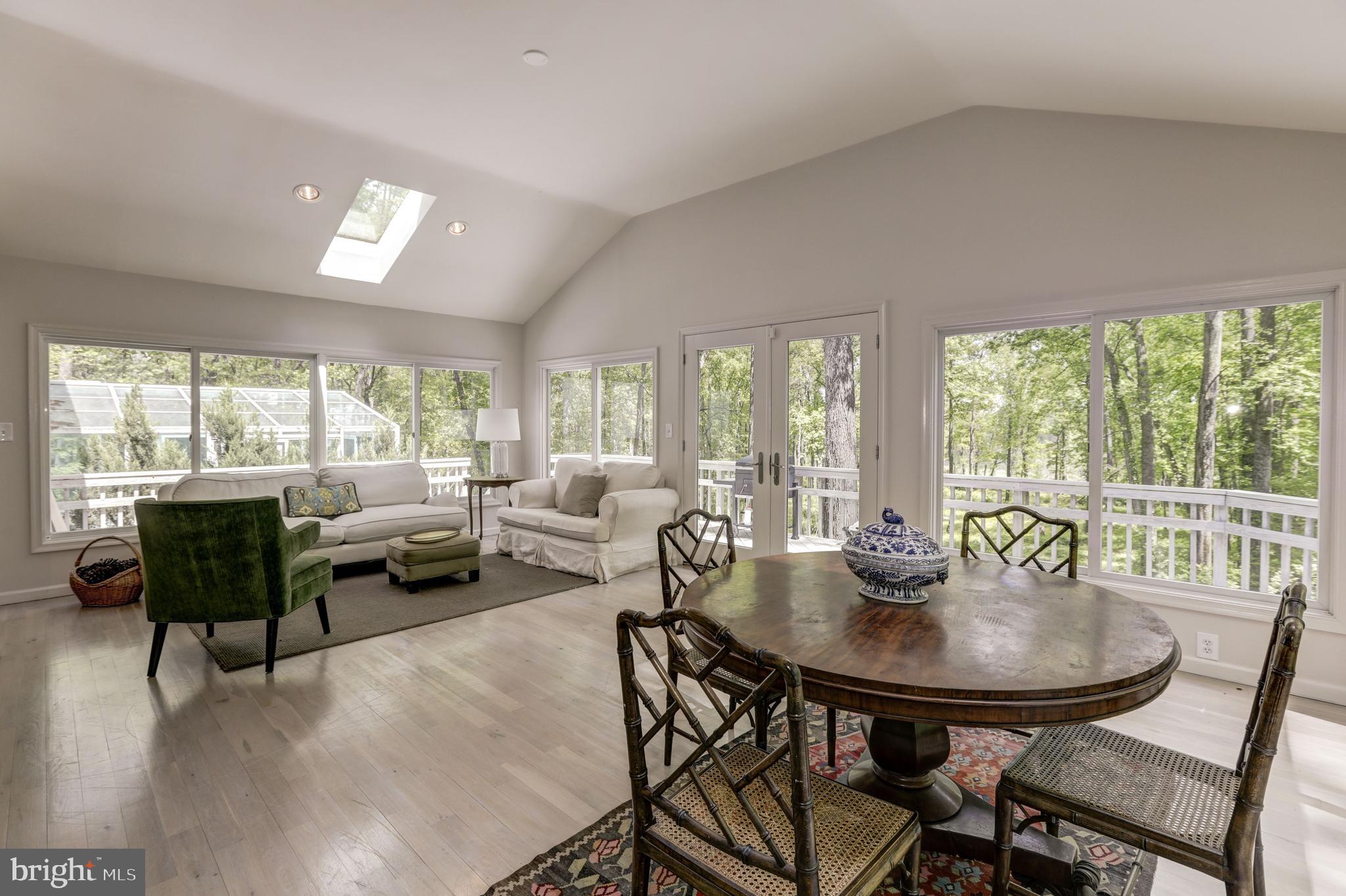 3755 Rectortown Road Marshall, VA 20115 - Photo 10 of 36 large family room with cathedral ceiling