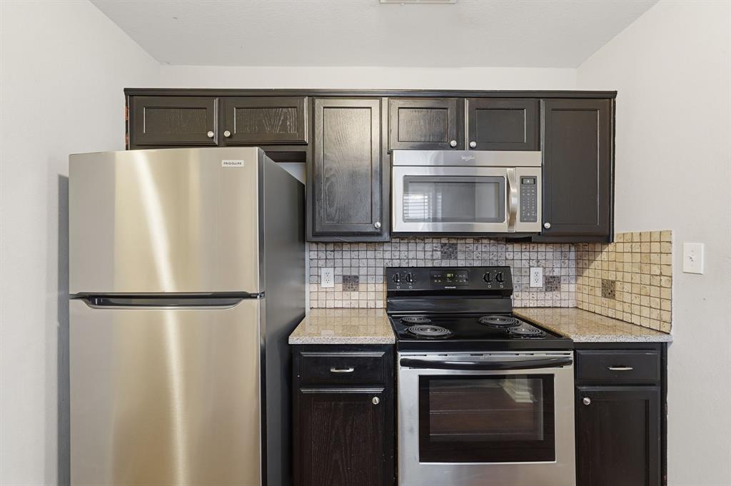 1304 Paco Trail Denton, TX 76209 - Photo 7 of 28