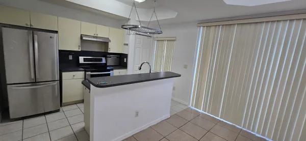 $2,600 | 4946 Leeward Lane, Unit 3706, Dania Beach, FL 33312
