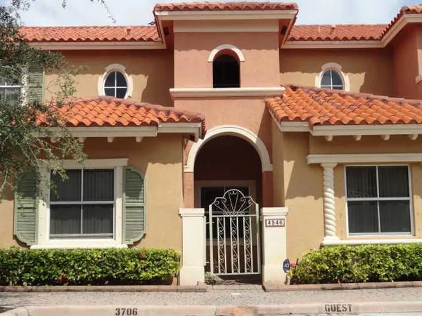 $2,600 | 4946 Leeward Lane, Unit 3706, Dania Beach, FL 33312