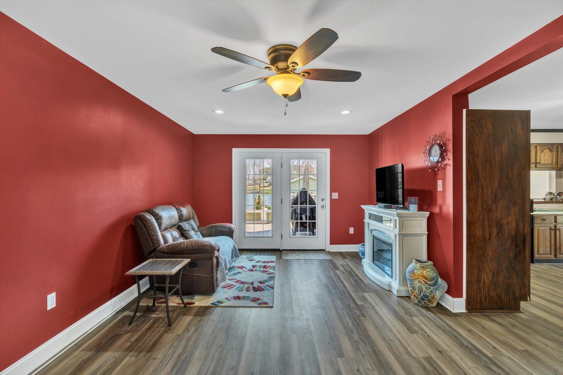 6235 Scruggs Road Moneta, VA 24121 - Photo 20 of 59 20-032920230030