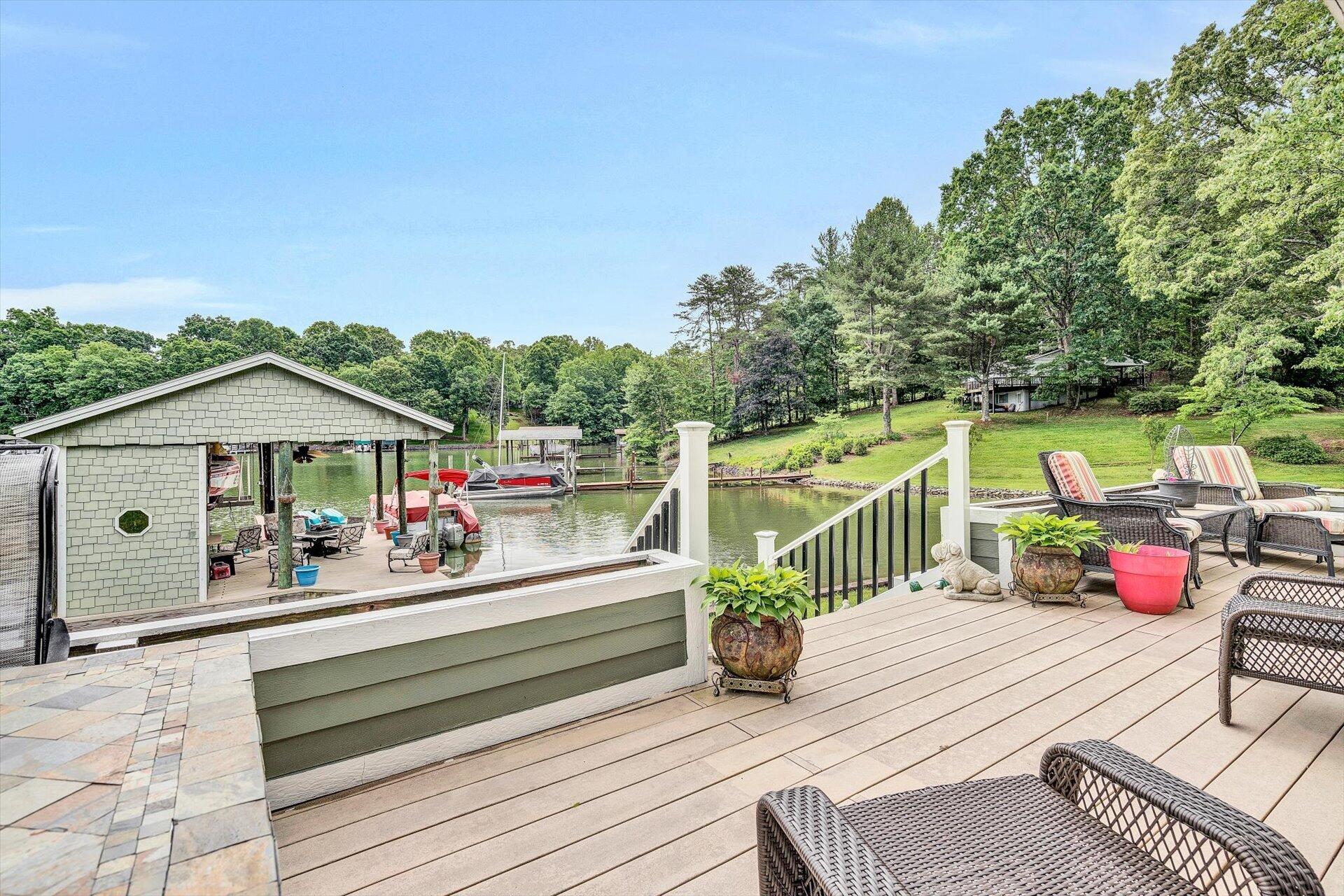 6235 Scruggs Road Moneta, VA 24121 - Photo 48 of 59 49-13-052520220044