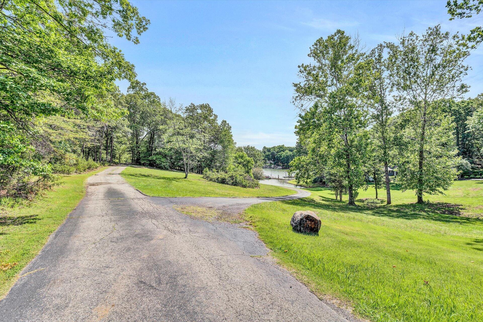 6235 Scruggs Road Moneta, VA 24121 - Photo 55 of 59 59-22-052520220055