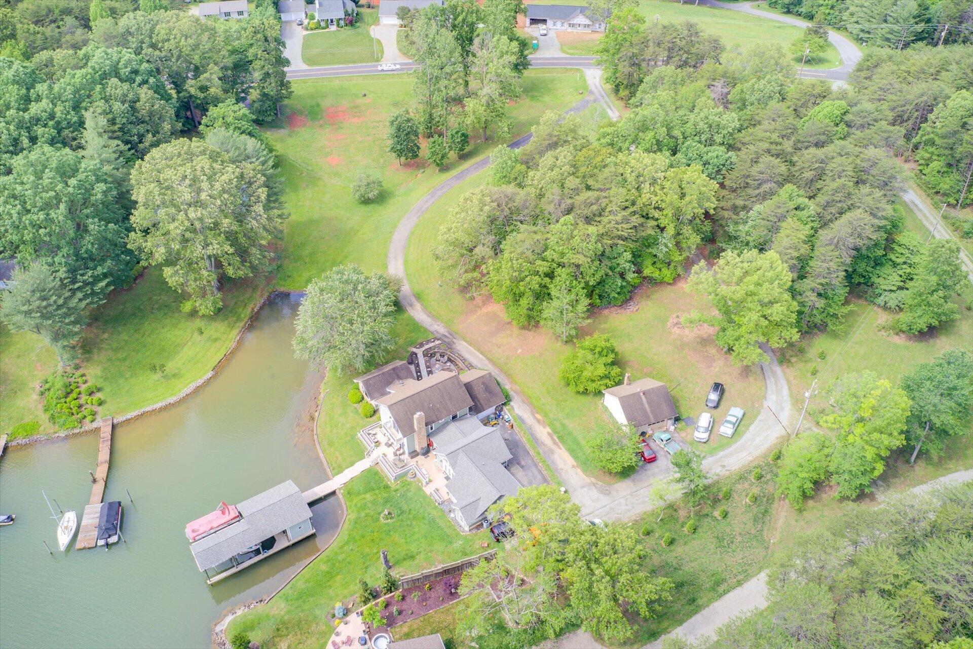6235 Scruggs Road Moneta, VA 24121 - Photo 56 of 59 60-23-052520220007