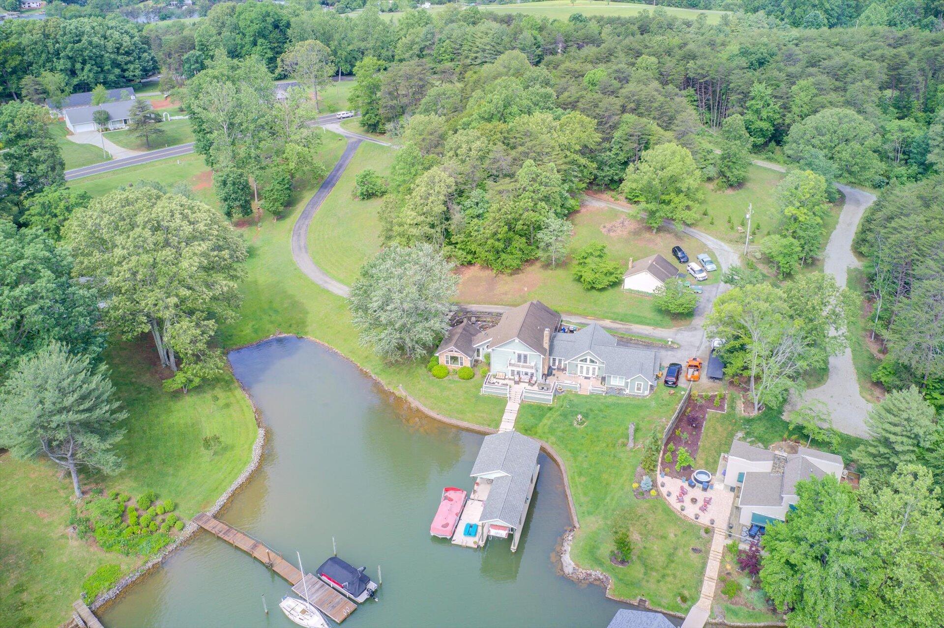 6235 Scruggs Road Moneta, VA 24121 - Photo 57 of 59 61-24-052520220006