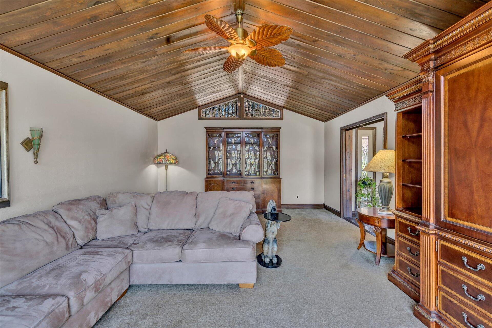 6235 Scruggs Road Moneta, VA 24121 - Photo 10 of 59 10-032920230042