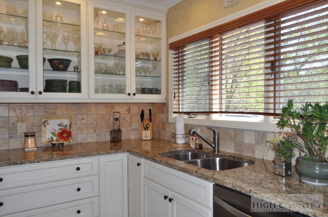 314 Deerfield Estates Road Boone, NC 28607 - Photo 6 of 39