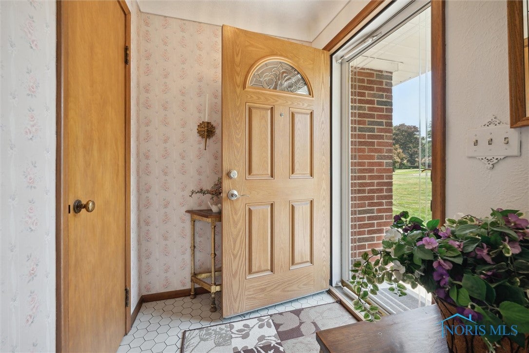 5201 Pawnee Road Toledo, OH 43613 - Photo 4 of 30 Gallery Image 4