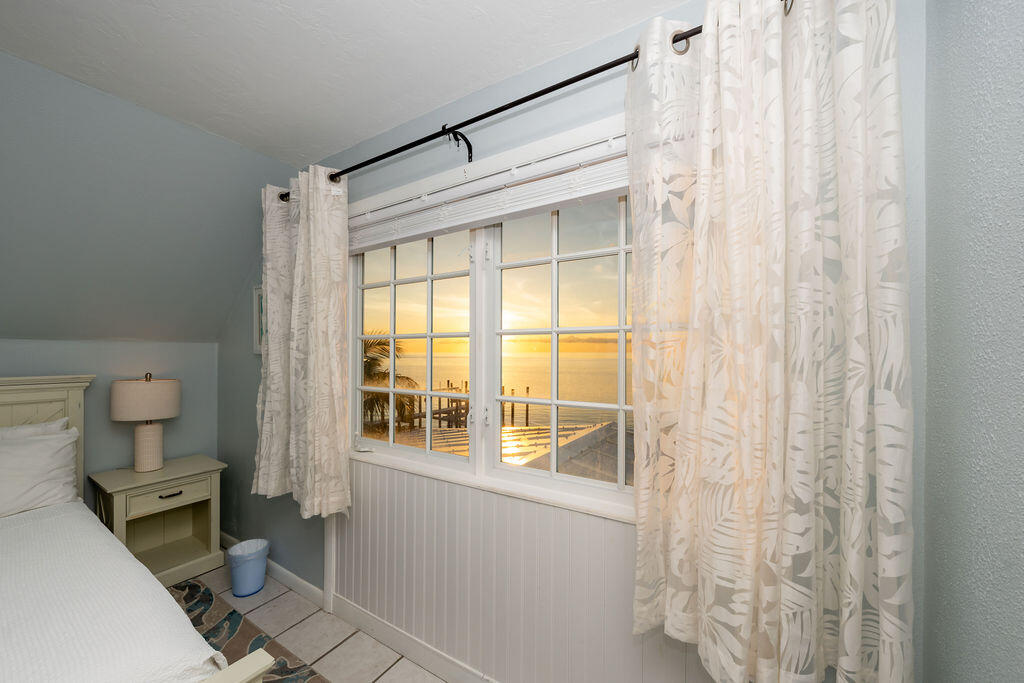 58121 Morton Street Marathon, FL 33050 - Photo 78 of 93 Sunset from third bedroom