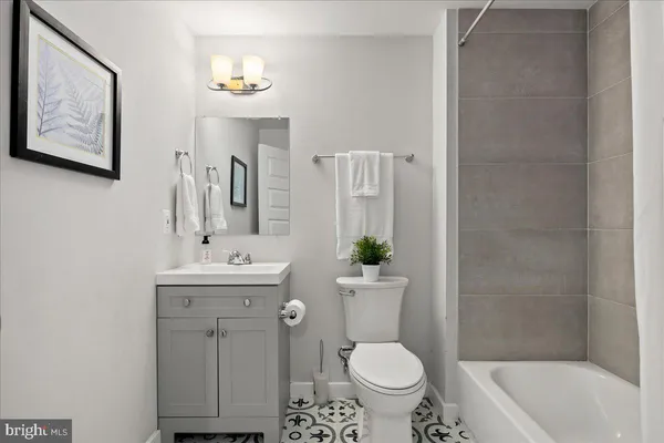 $899,900 | 2503 Burns Street Southeast, Washington, DC 20020