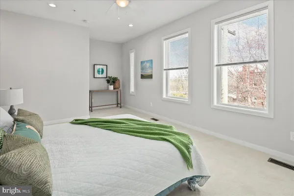 $899,900 | 2503 Burns Street Southeast, Washington, DC 20020