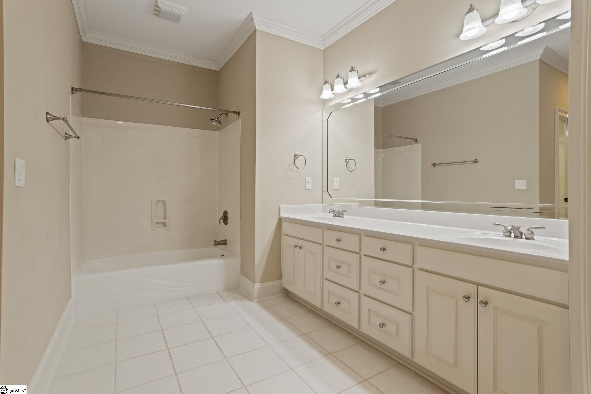 208 Sycamore Ridge Drive Simpsonville, SC 29681 - Photo 31 of 50 Gallery Image 31