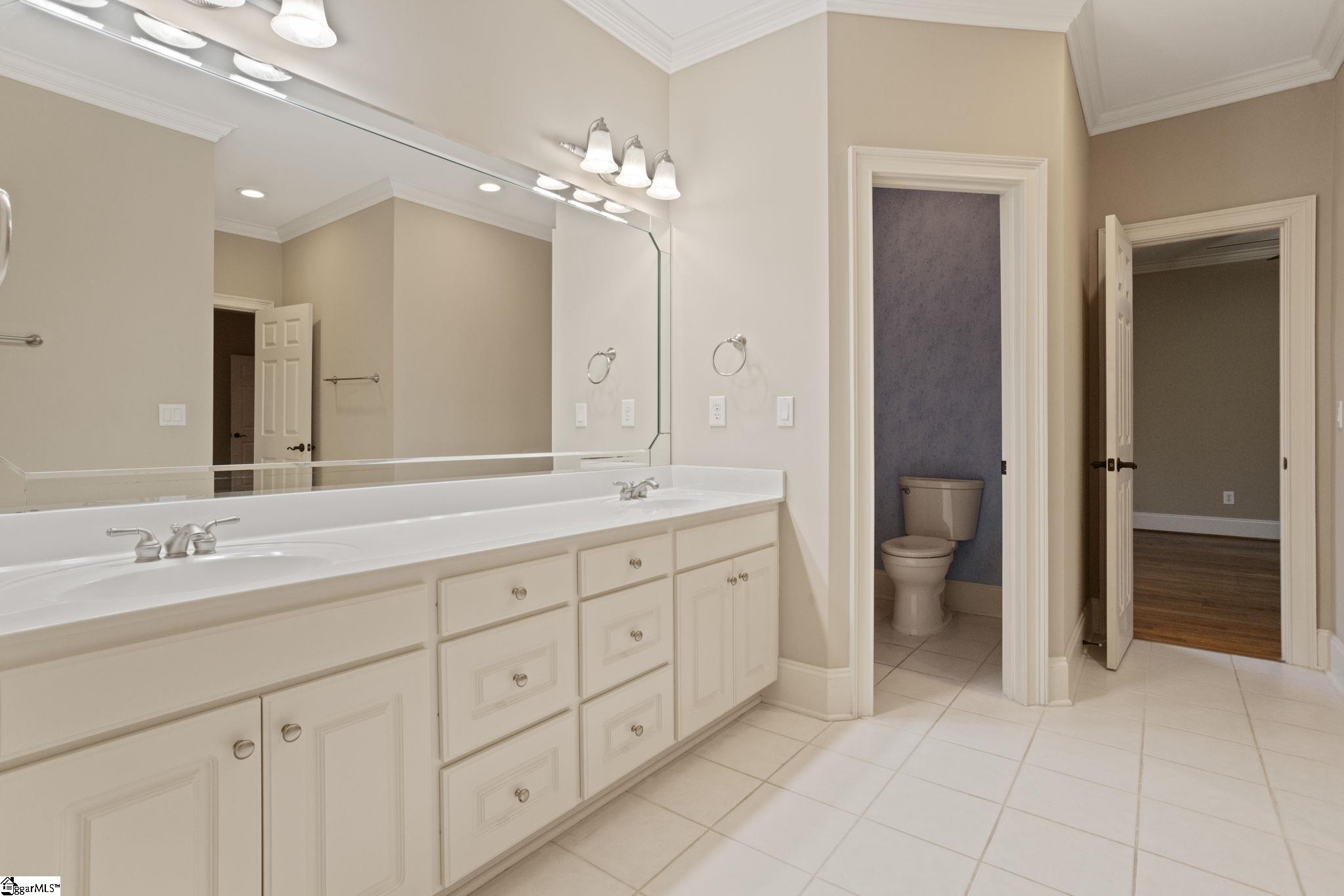 208 Sycamore Ridge Drive Simpsonville, SC 29681 - Photo 32 of 50 Gallery Image 32
