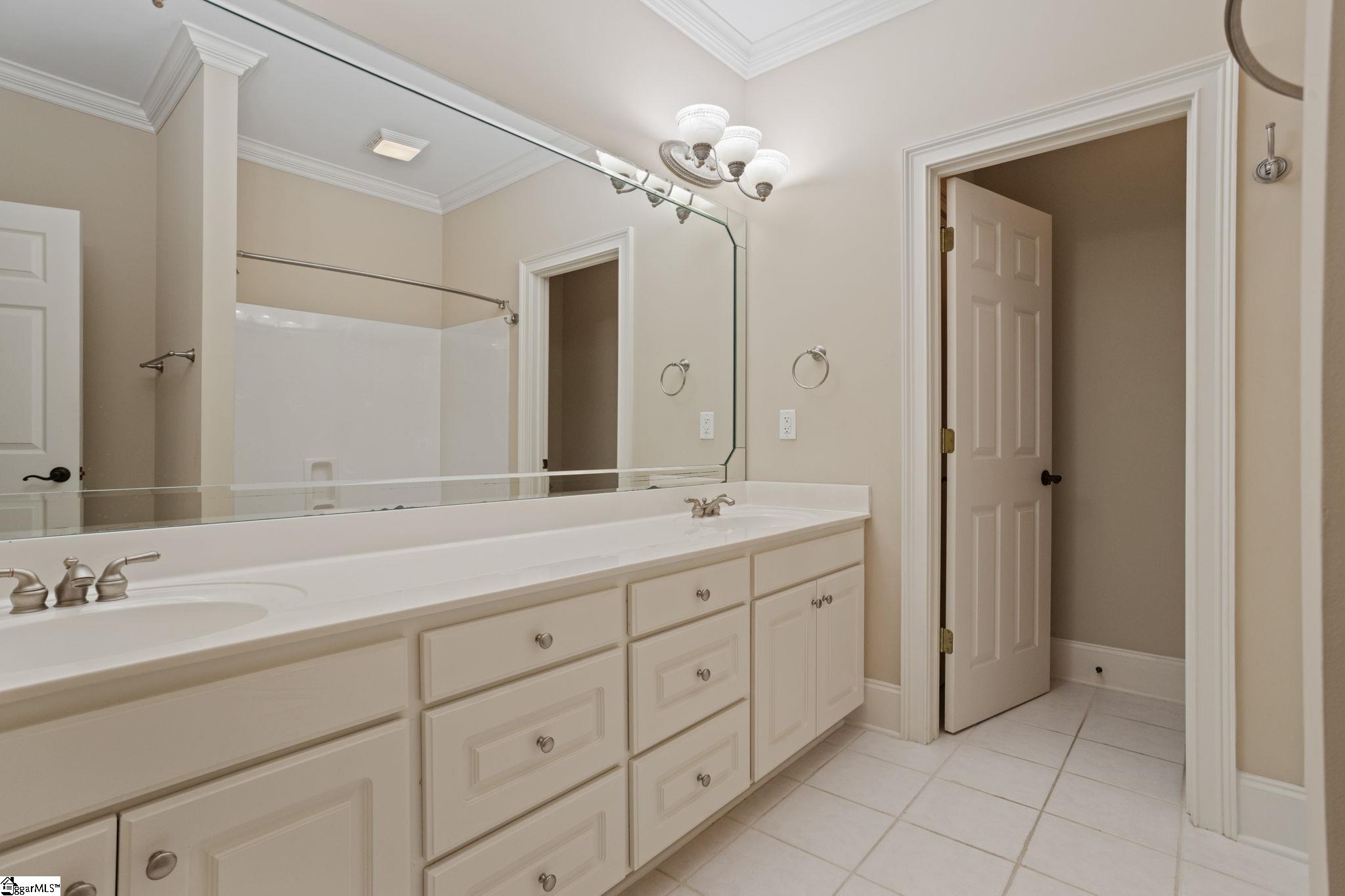 208 Sycamore Ridge Drive Simpsonville, SC 29681 - Photo 34 of 50 Gallery Image 34