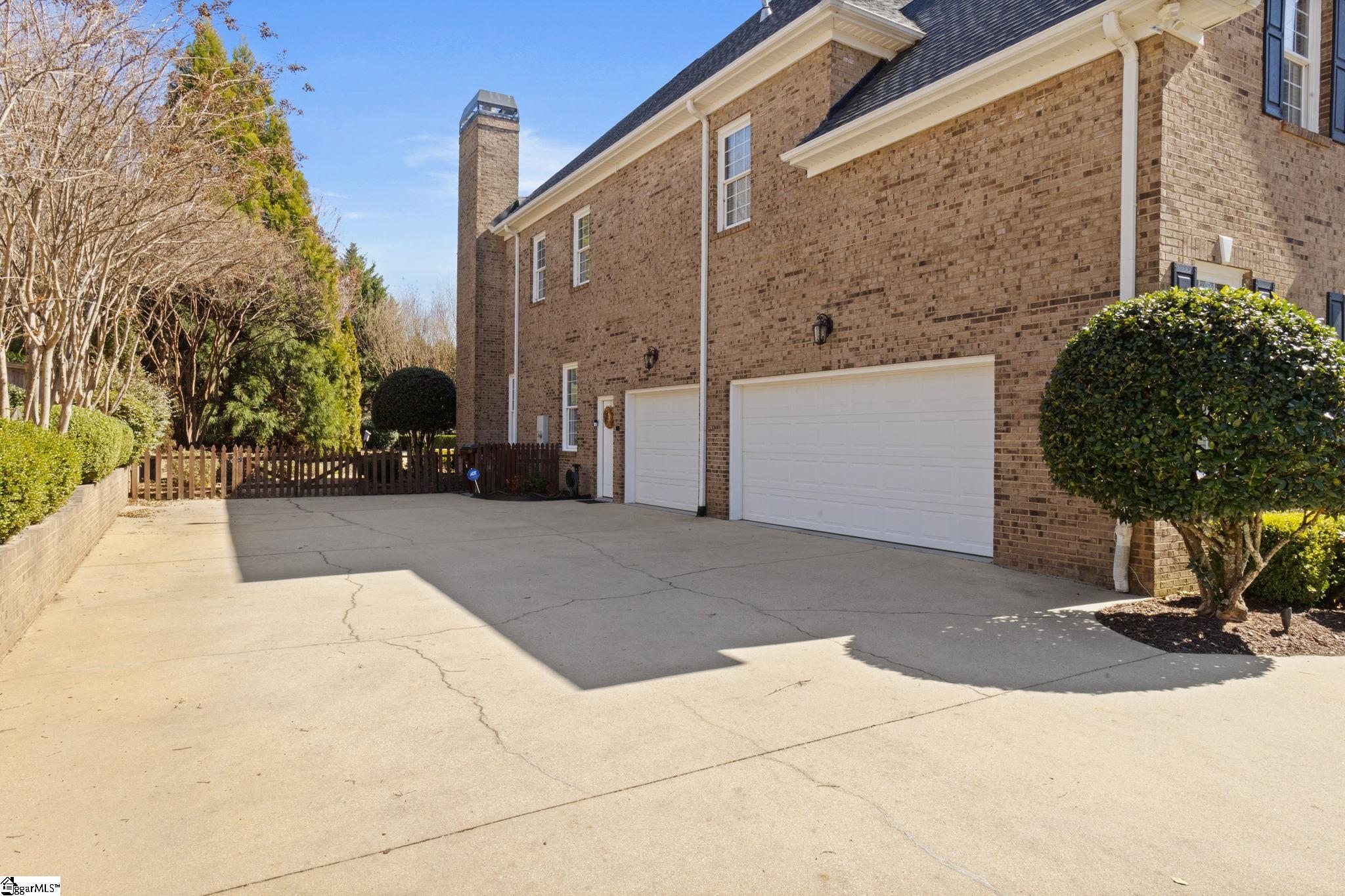 208 Sycamore Ridge Drive Simpsonville, SC 29681 - Photo 46 of 50 Gallery Image 46