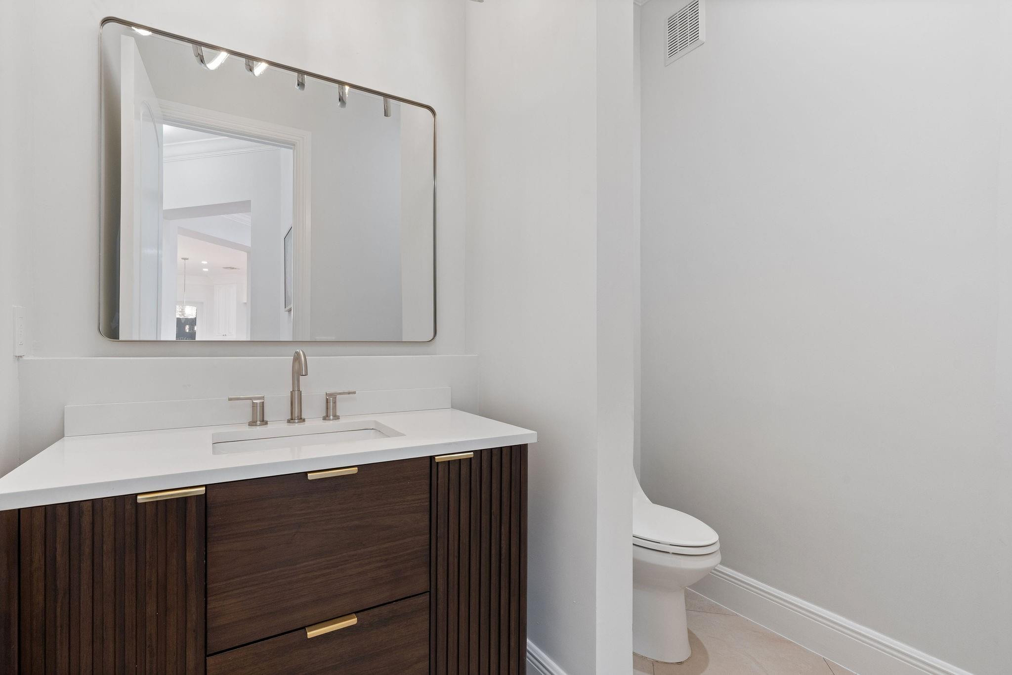 16850 Stratford Court Southwest Ranches, FL 33331 - Photo 48 of 84 POWDER ROOM