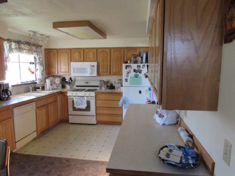 1506 North Mesa Road Spokane, WA 99212 - Photo 7 of 20