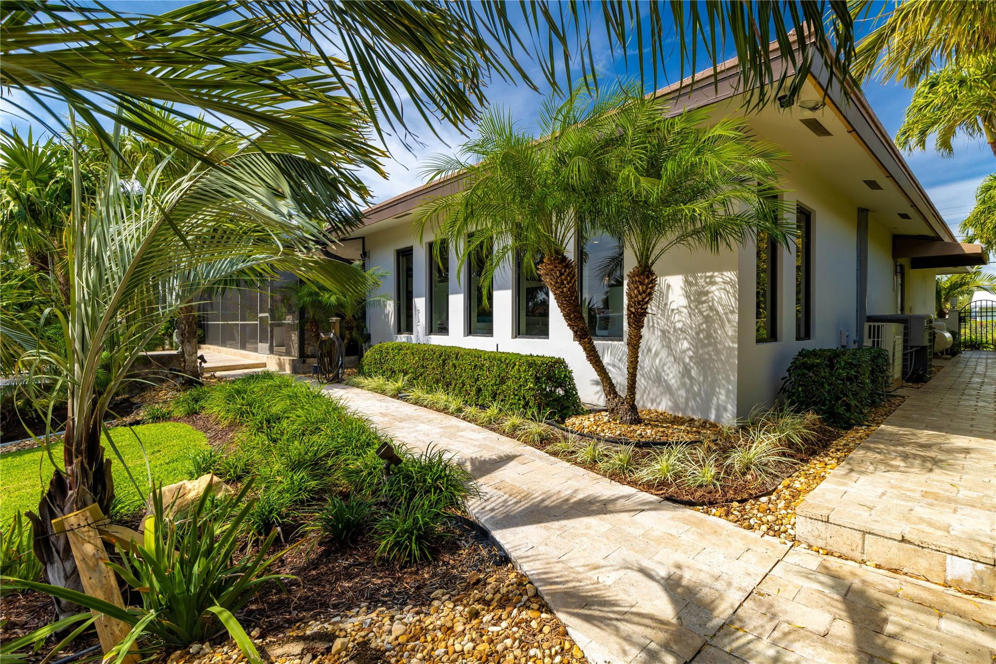 3910 Northeast 23rd Terrace Lighthouse Point, FL 33064 - Photo 61 of 69 Photo 61