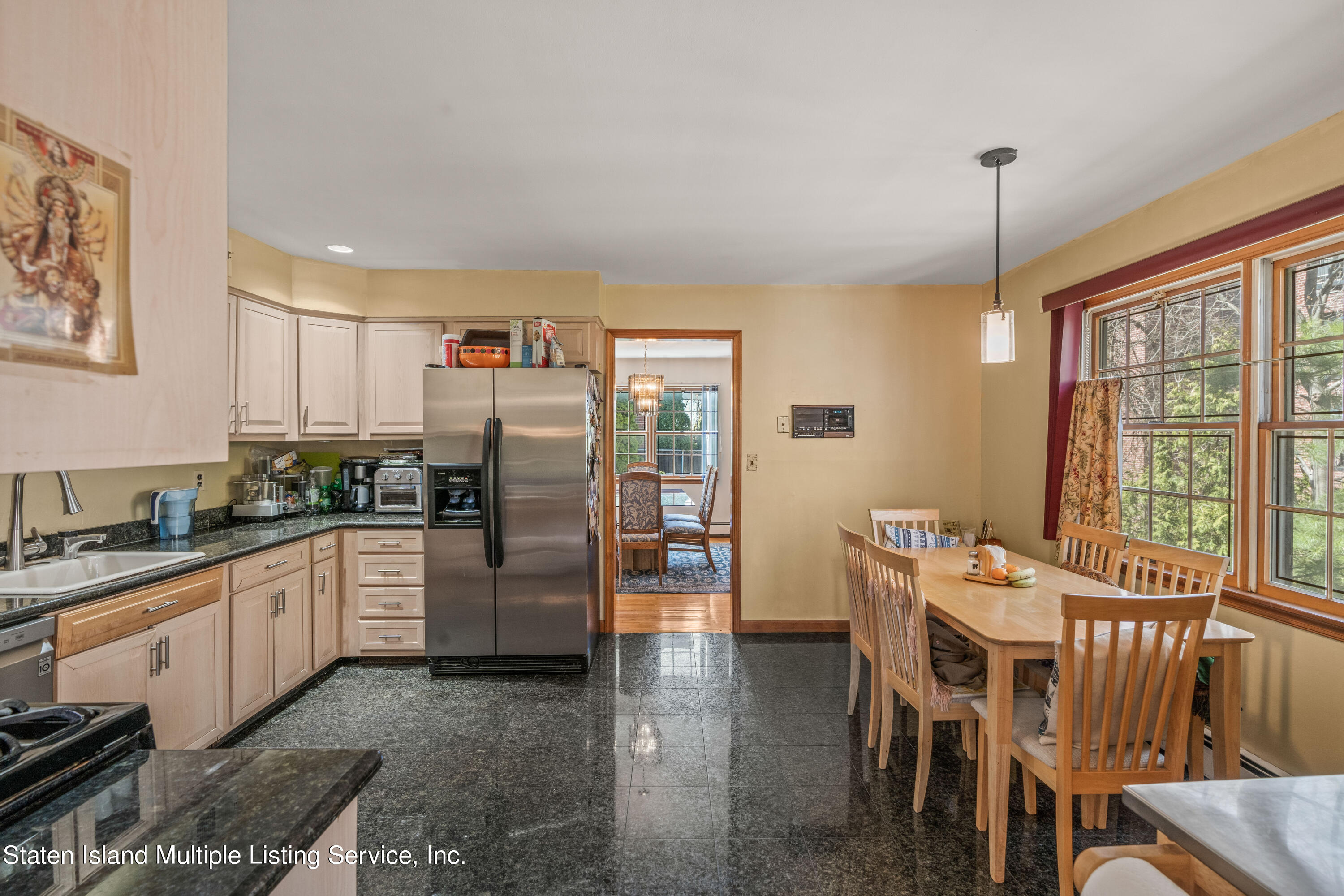 141 Grymes Hill Road Staten Island, NY 10301 - Photo 13 of 37 DSC09688