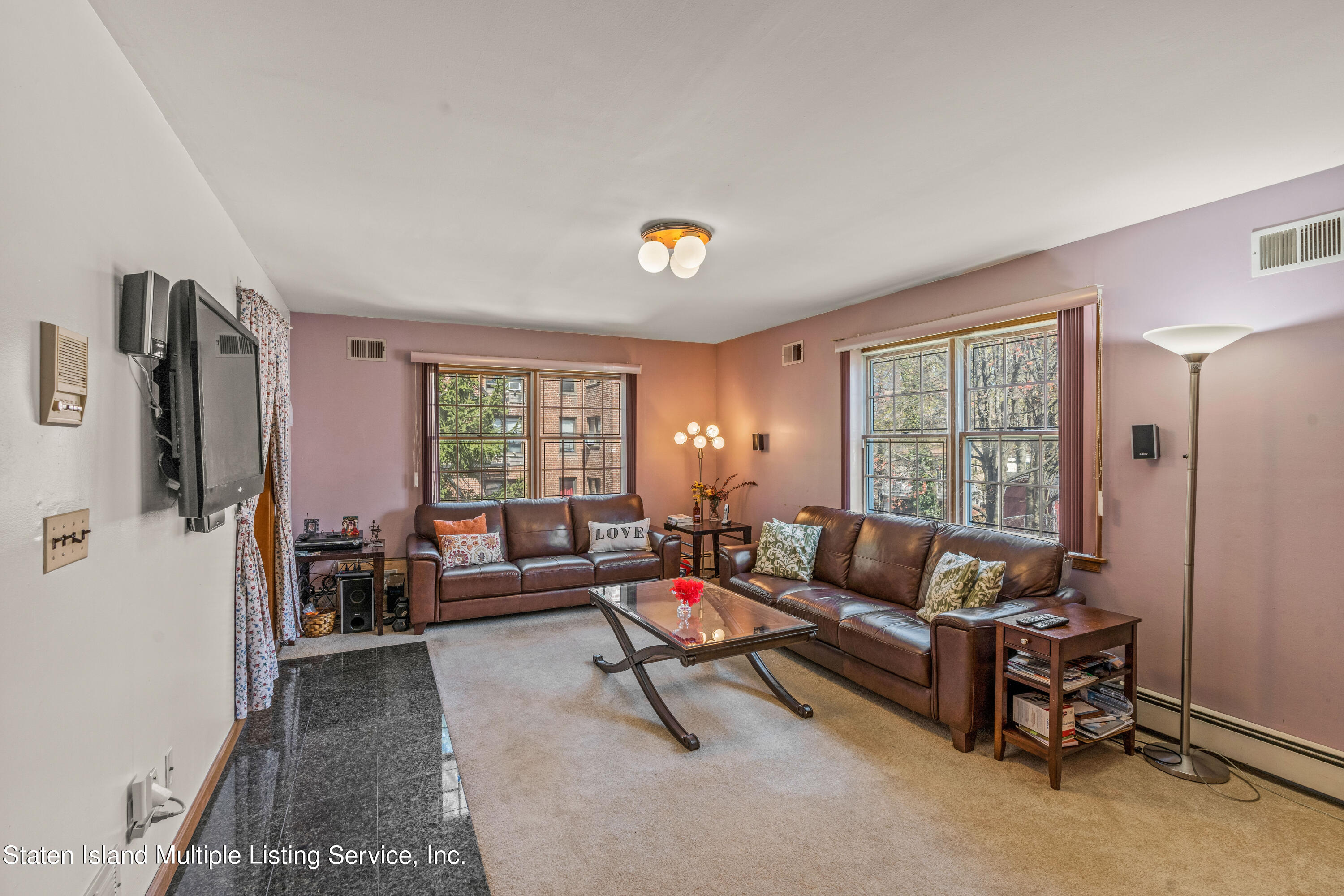 141 Grymes Hill Road Staten Island, NY 10301 - Photo 14 of 37 DSC09694