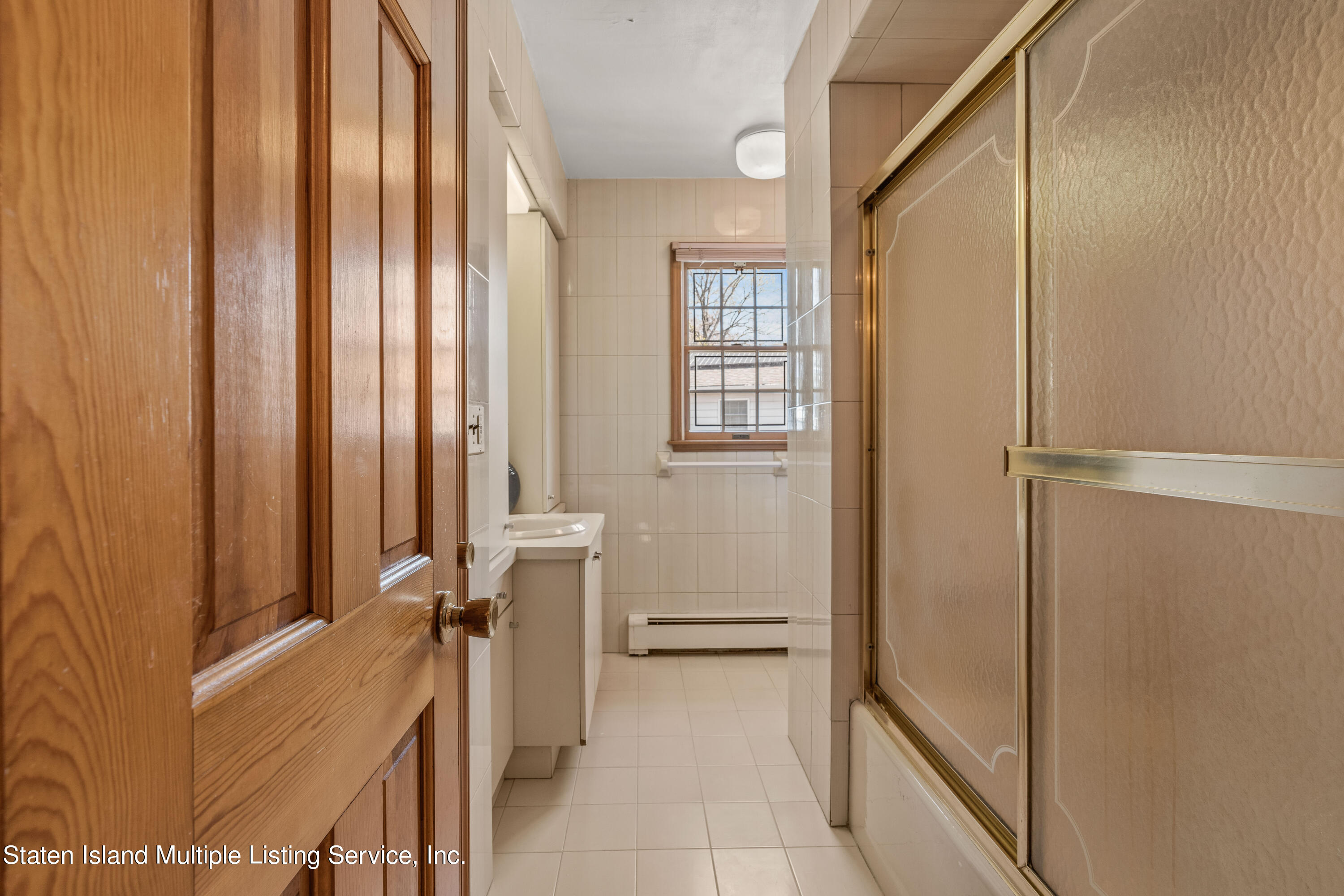 141 Grymes Hill Road Staten Island, NY 10301 - Photo 21 of 37 DSC09739