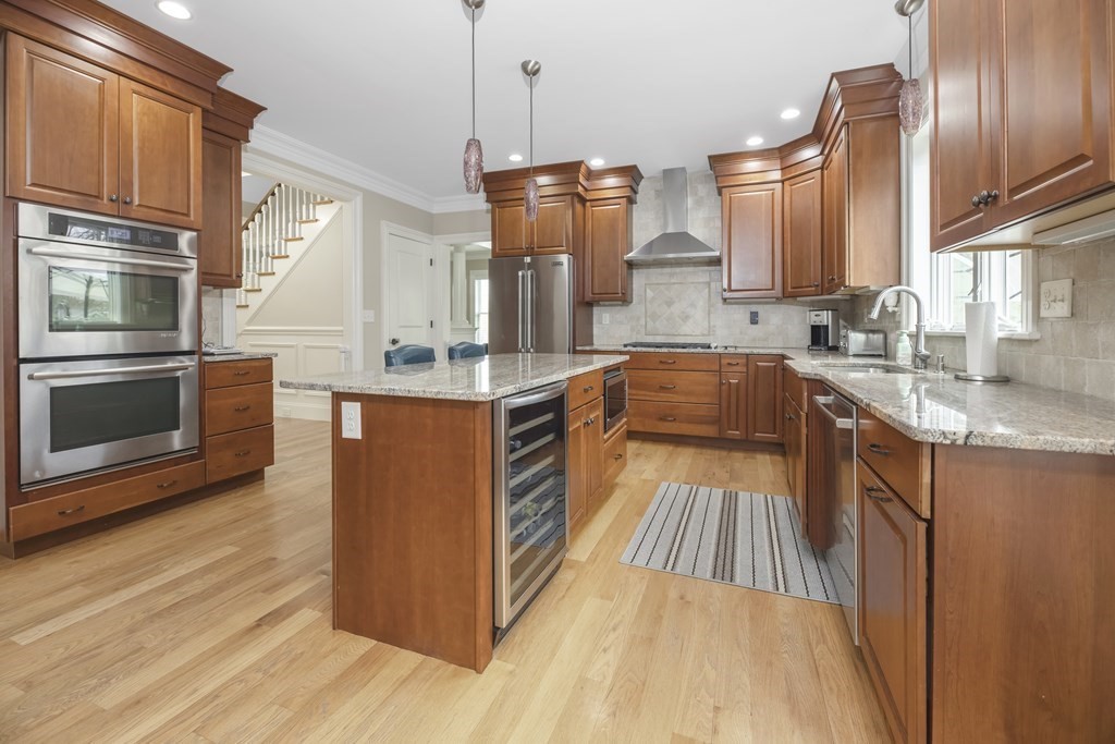 15 Notre Dame Road Bedford, MA 01730 - Photo 4 of 10 Gallery Image 4