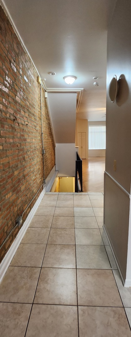 520 West 66th Street Chicago, IL 60621 - Photo 8 of 23 Gallery Image 8