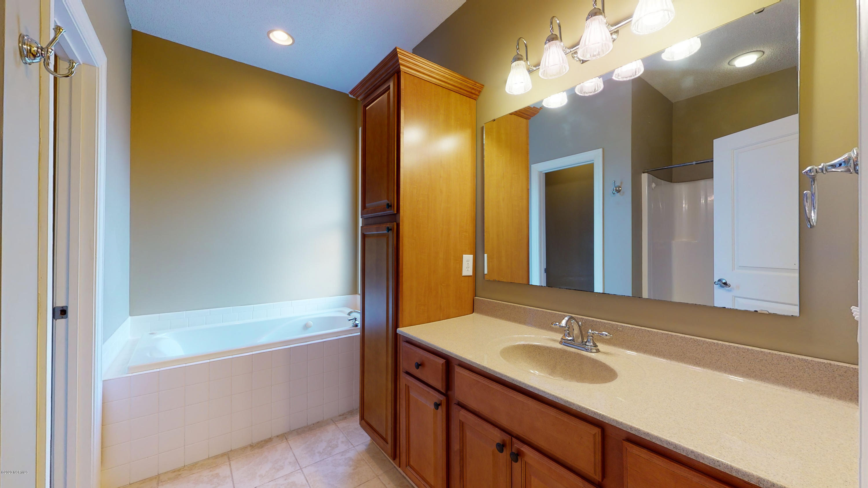 3024 Foxhall Road Farmville, NC 27828 - Photo 24 of 54 Master Bath