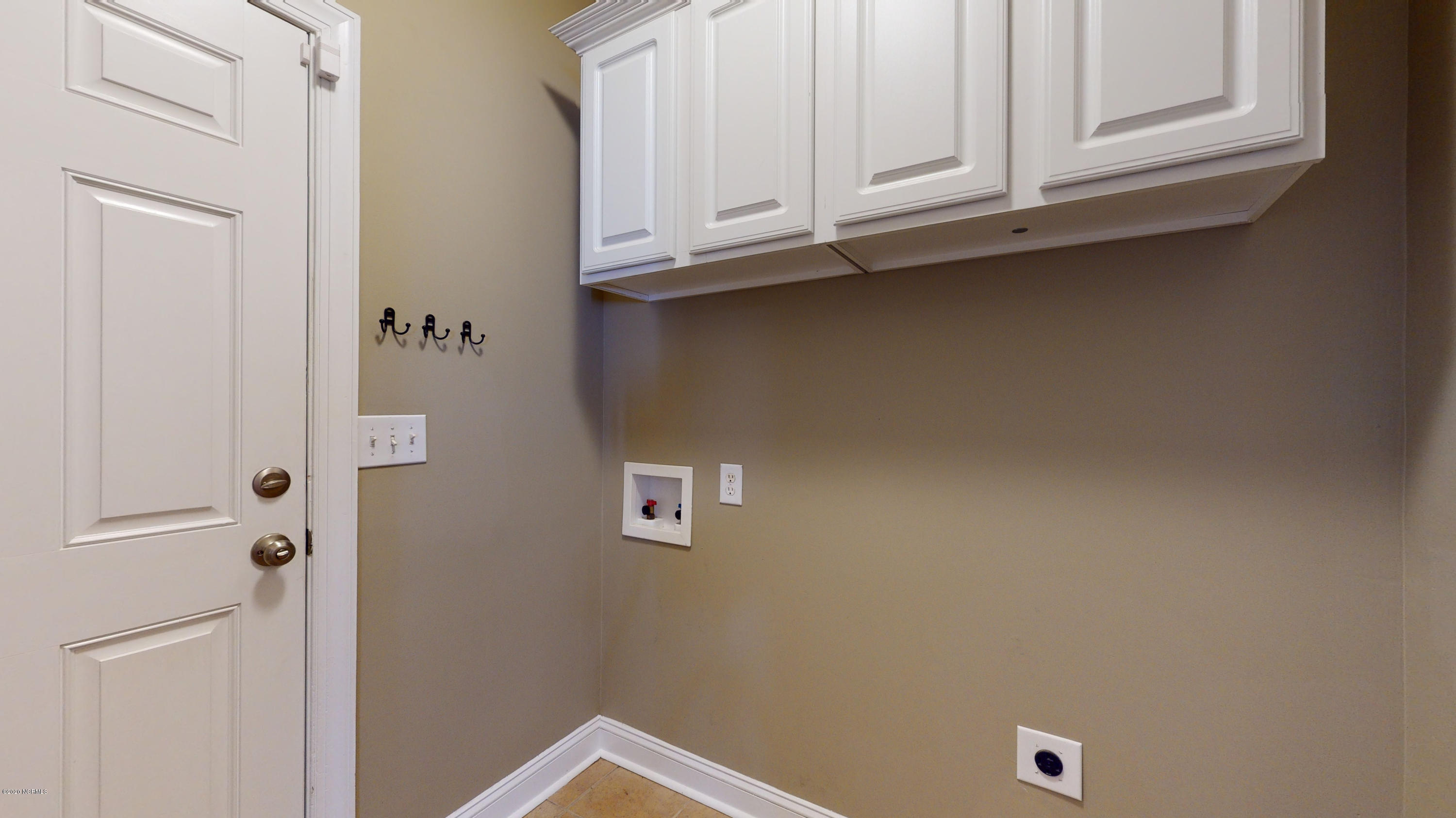 3024 Foxhall Road Farmville, NC 27828 - Photo 34 of 54 Laundry